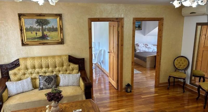 Apartman pro 4 os. se 2 ložnicemi s výhledem do zahrady na poschodí - Casa Levi Lugoj, foto 1