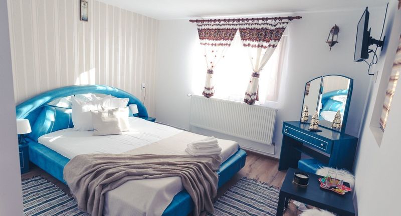 Standard Roubenka (jako celek) s manželskou postelí s panoramou - Cabana Rebecca Land Corbi, foto 1