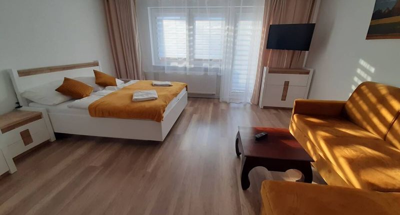 Apartman s balkónem s vlastní kuchyní pro 6 os. se 2 ložnicemi (s možností přistýlky) - Willa Rosa Szklarska Poręba, foto 1