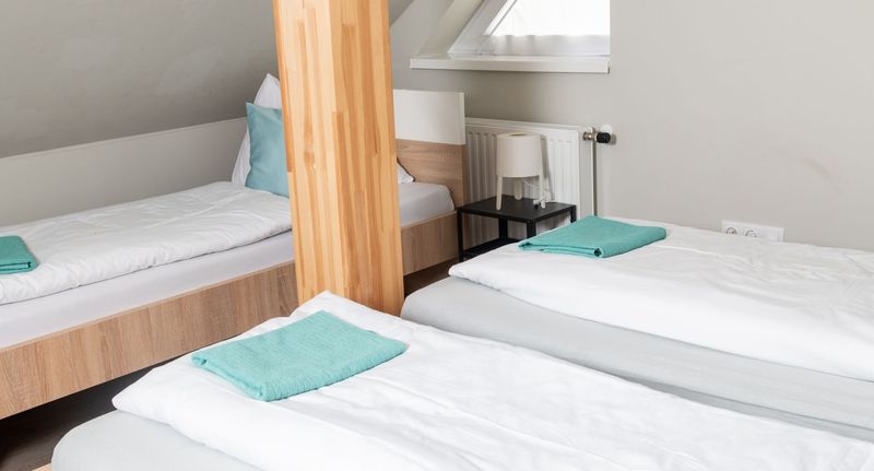 Rodinný Apartman pro 6 os. se 2 ložnicemi v podkroví - Báró Berg Apartman Kapuvár, foto 1