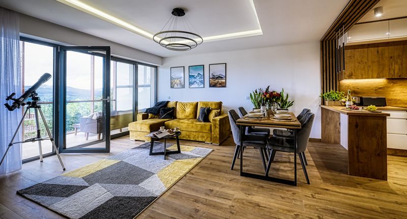 Deluxe Apartman pro 4 os. se 2 ložnicemi na přízemí (s možností přistýlky) - OnHoliday Apartamenty w Świeradowie przy gondoli ze strefą Wellness & Family, foto 1