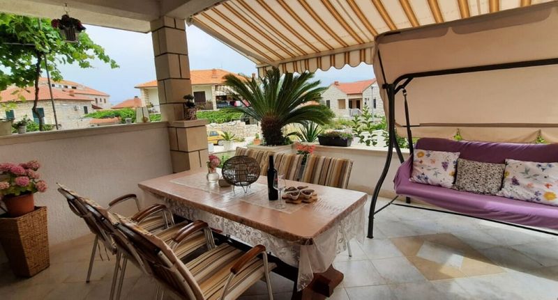 Apartman pro 4 os. se 2 ložnicemi - Apartments Žana Postira, foto 1