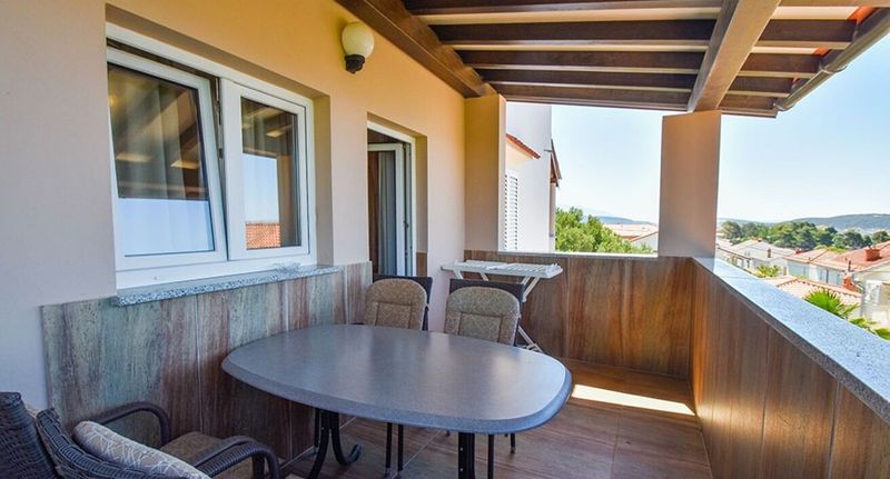 Apartman pro 6 os. se 2 ložnicemi - Apartments Jaklin Banjol, foto 1