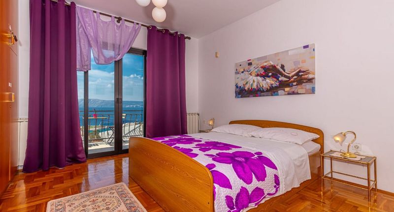 Apartman s klimatizací s balkónem pro 8 os. se 3 ložnicemi A-22846-a - Apartments With Parking Space Novi Vinodolski - 22846, foto 1