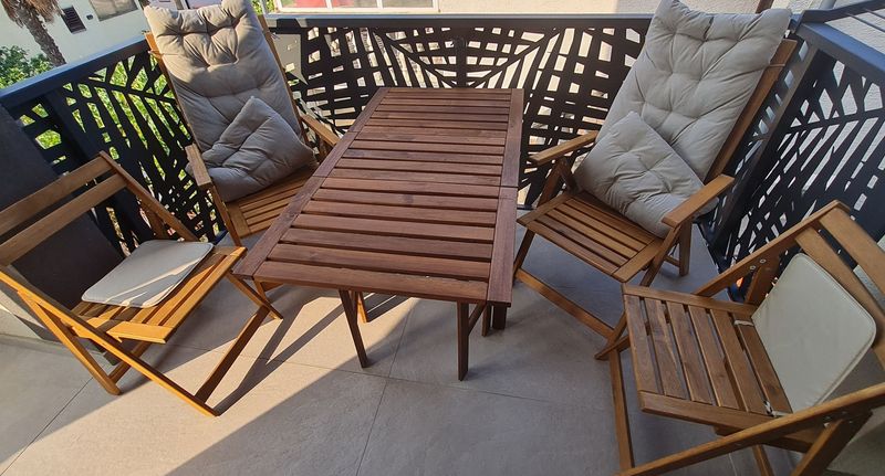 Apartman s klimatizací s terasou pro 4 os. se 2 ložnicemi A-23302-a - Family Friendly Seaside Apartments Kruševo, Novigrad - 23302 Kruševo, foto 1