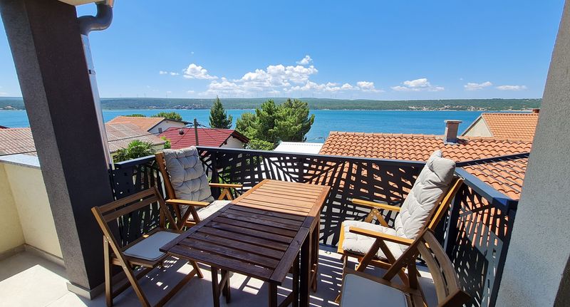 Apartman s klimatizací s terasou pro 4 os. se 2 ložnicemi A-23302-b - Family Friendly Seaside Apartments Kruševo, Novigrad - 23302 Kruševo, foto 1