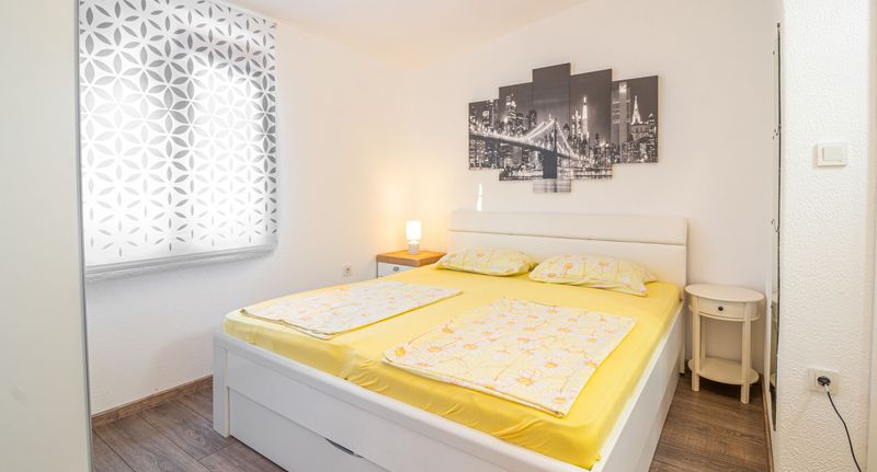 Apartman s klimatizací s balkónem pro 4 os. s 1 ložnicí A-23309-a - Apartments And Rooms With Parking Space Baška, Krk - 23309 Baška, foto 1