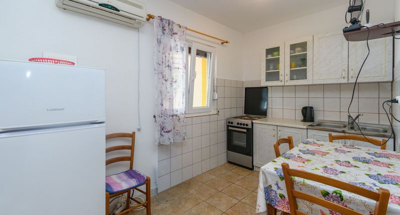 Apartman pro 3 os. s 1 ložnicí - Apartment Irmica Lukovo Sugarje, foto 1