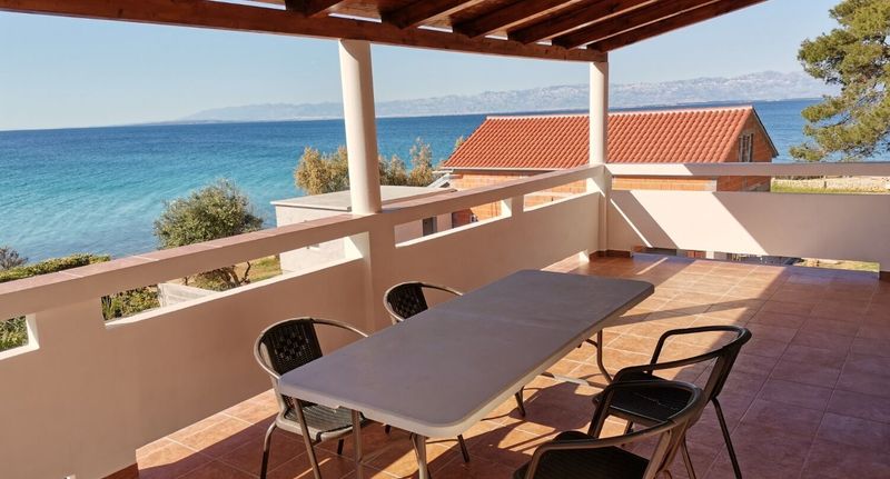Apartman pro 6 os. se 3 ložnicemi - Apartment Igi Ugljan, foto 1