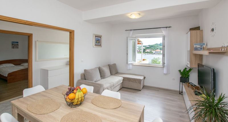 Apartman pro 4 os. se 2 ložnicemi - Apartment Sunny Lumbarda, foto 1
