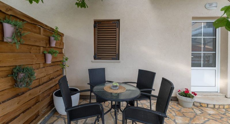 Apartman pro 4 os. se 2 ložnicemi - Apartment San Povljana, foto 22
