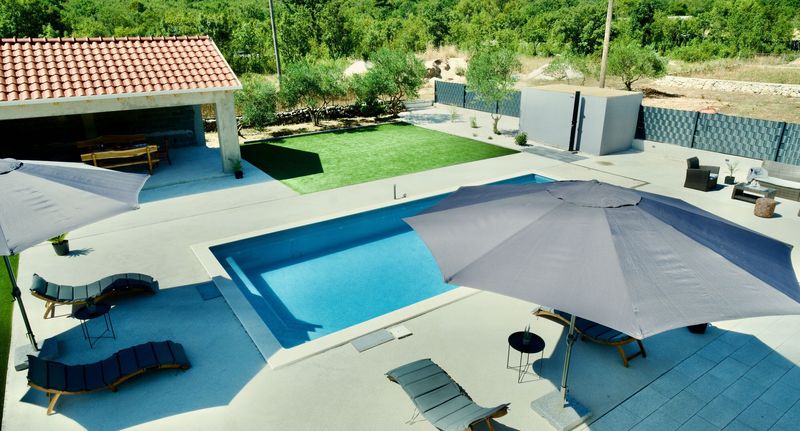 Apartman pro 6 os. se 3 ložnicemi - Apartment Mario - with pool Primorski Dolac, foto 1