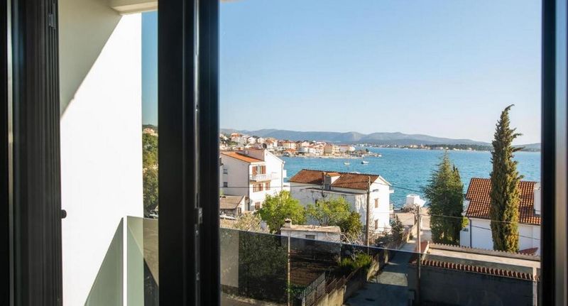 Apartman pro 5 os. se 2 ložnicemi - Apartments Andrea Brodarica, foto 1