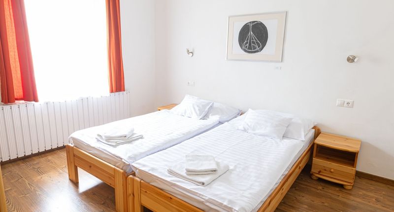 Standard Apartman s koupelnou pro 8 os. se 4 ložnicemi (s možností přistýlky) - Galyatető Alkotóház Mátraszentimre, foto 1
