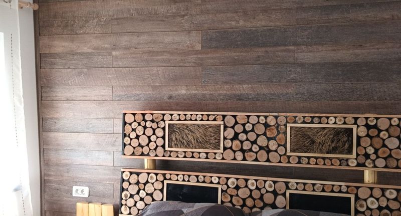 Pokoj s manželskou postelí na poschodí na přízemí - Casa Vânătorului Buzăiel, foto 1
