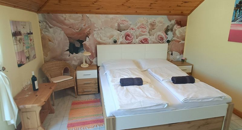 "A" Pokoj s manželskou postelí na poschodí - Mátis Villa Balatonederics, foto 1