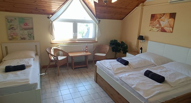 "C" Pokoj pro 3 os. na poschodí - Mátis Villa Balatonederics, foto 1