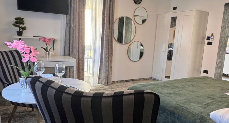 Suita s manželskou postelí s 1 ložnicí na poschodí na přízemí - Casa Premont Luxury Ghimbav, foto 1