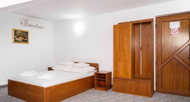 Pokoj pro 3 os. - Motel Casa de Piatră Scheia, foto 1