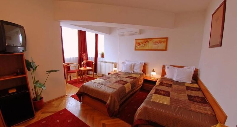 Standard Twin Pokoj pro 2 os. - Villa-Hotel Escala Cluj-Napoca, foto 1