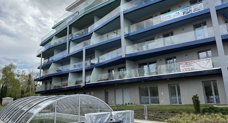 Superior Apartman s terasou pro 2 os. s 1 ložnicí - Mistral Helka Apartman Balatonföldvár, foto 1