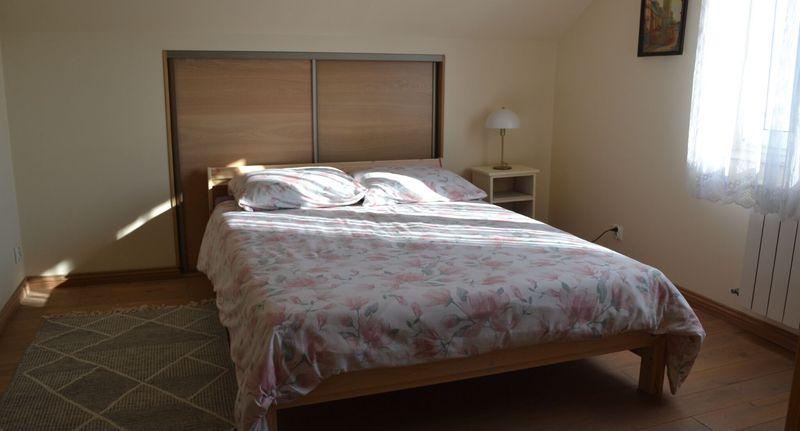 Rodinný Apartman s privátní koupelnou mimo apartmán pro 6 os. se 2 ložnicemi - Pan Tadeusz Pokoje Gościnne Siemiatycze, foto 1