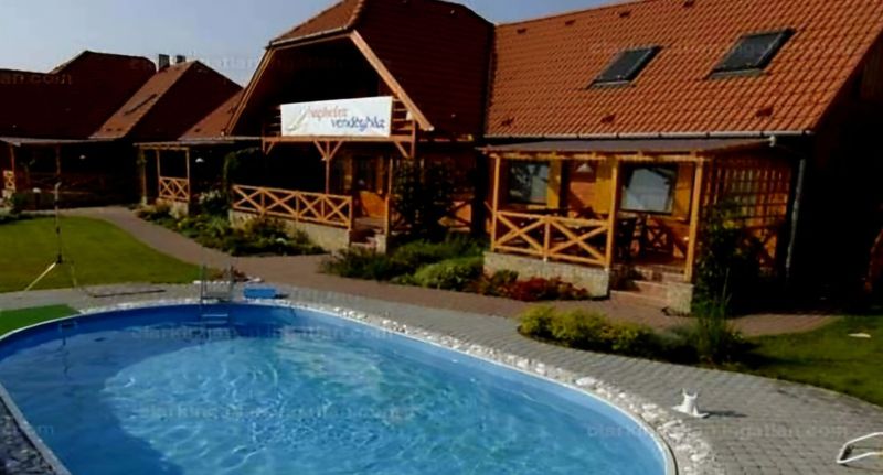 Apartman pro 4 os. se 2 ložnicemi na straně bazénu na přízemí - Gerendaház Apartman Felsőpáhok, foto 1