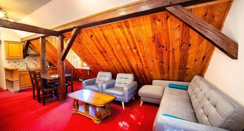 Studio Apartman pro 6 os. se 3 ložnicemi - Hotel Dworek Wapionka Górzno, foto 1