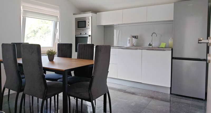 Apartman s klimatizací s terasou pro 6 os. se 3 ložnicemi A-23753-a - Apartments By The Sea Vir - 23753, foto 1
