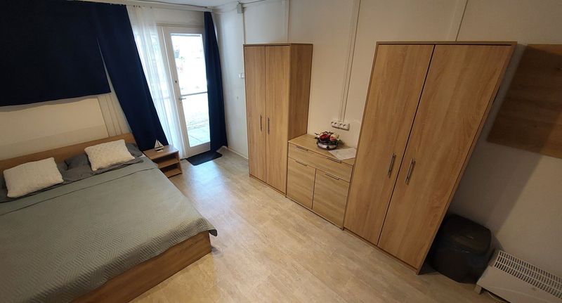 Apartman s koupelnou se zahradou pro 3 os. s 1 ložnicí (s možností přistýlky) - Gesztenyés Üdülő Balatonudvari, foto 1