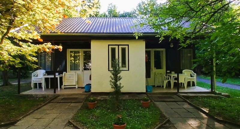 Apartman s terasou pro 3 os. s 1 ložnicí s výhledem na park (s možností přistýlky) - Gesztenyés Üdülő Balatonudvari, foto 1