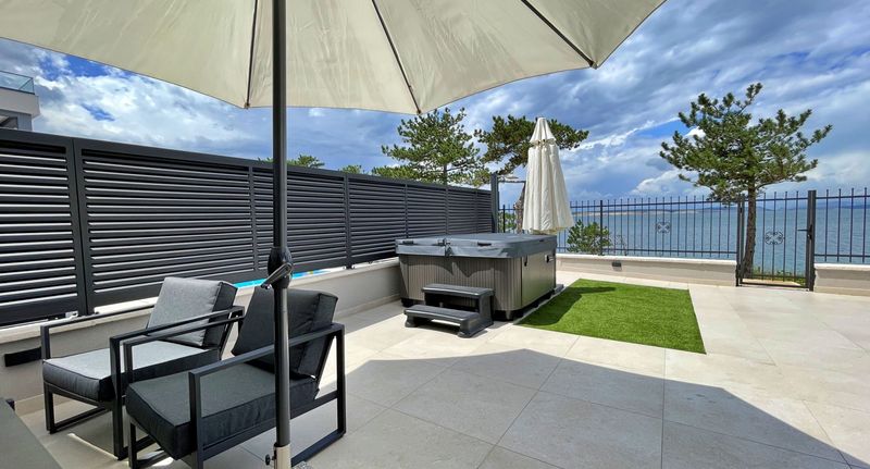 Apartman s klimatizací s terasou pro 4 os. se 2 ložnicemi A-21242-i - Family-friendly Apartments With Swimming Pool Šilo Krk - 21242, foto 1