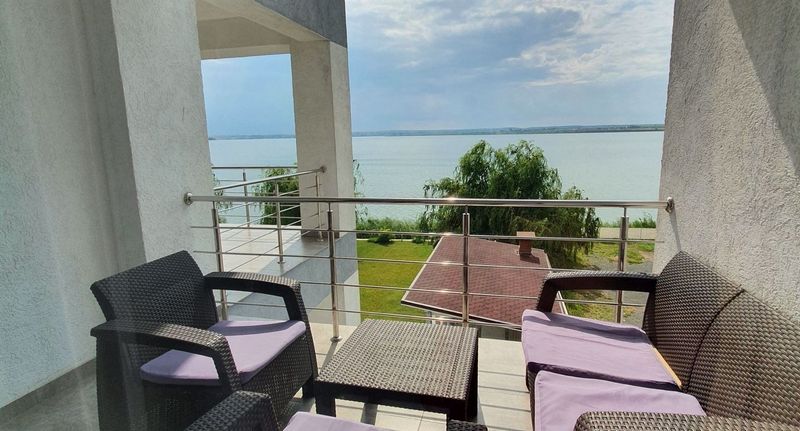 Standard Plus Apartman pro 4 os. se 2 ložnicemi s výhledem na jezero - Apartamente Lamera Residence Mamaia, foto 1
