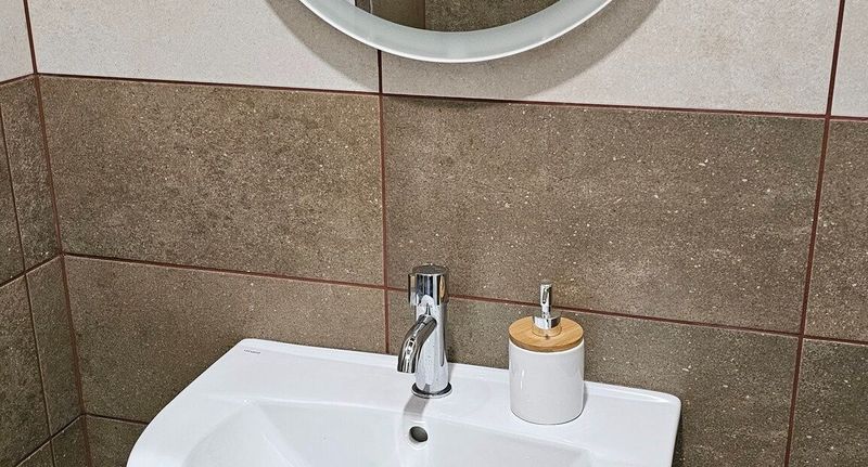 Apartman se společnou koupelnou pro 9 os. se 3 ložnicemi na poschodí - Kaán Károly Erdei Vendégház Kisapáti, foto 1