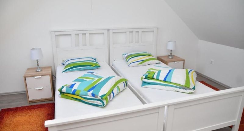 Apartman (jako celek) s klimatizací pro 4 os. s výhledem na jezero - Föveny Apartman Balatonfűzfő, foto 5
