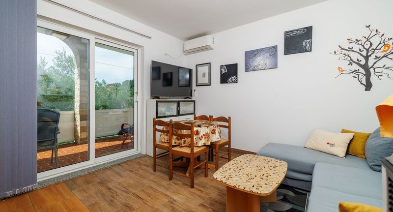 Apartman pro 5 os. se 3 ložnicemi - Apartment Vera Kampor, foto 1
