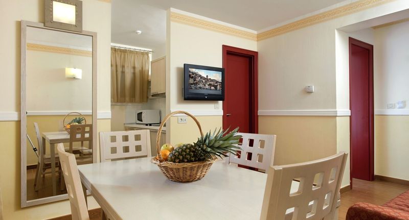 Apartman s balkónem s klimatizací pro 3 os. se 2 ložnicemi - Resort Amadria Park Šibenik, foto 1