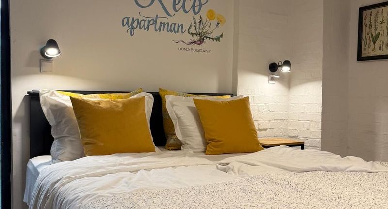 Design Apartman s manželskou postelí s 1 ložnicí na přízemí - Kecó Apartman Dunabogdány, foto 1
