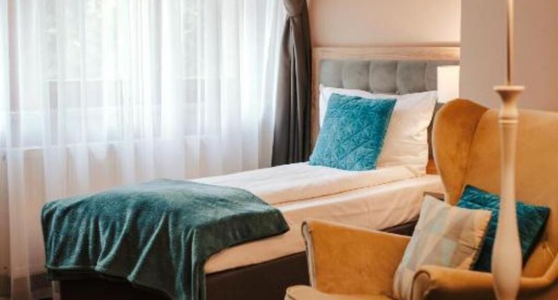 Deluxe Palace Pokoj pro 1 os. - Hotel Dębowy Biowellness & SPA Góry Sowie Bielawa, foto 1