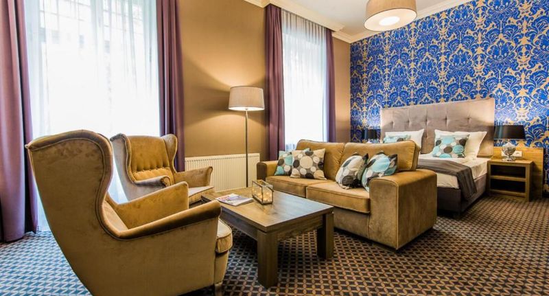 Deluxe Pokoj s manželskou postelí - Hotel Dębowy Biowellness & SPA Góry Sowie Bielawa, foto 1