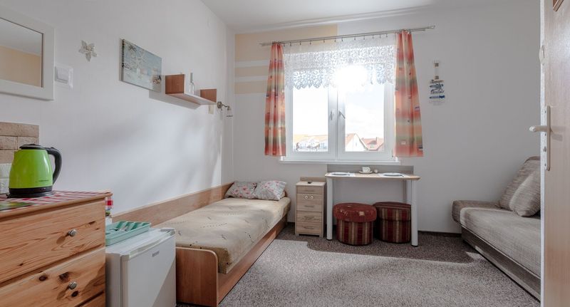 Pokoj s manželskou postelí - Dom Gościnny Nad Bałtykiem Rewal, foto 7
