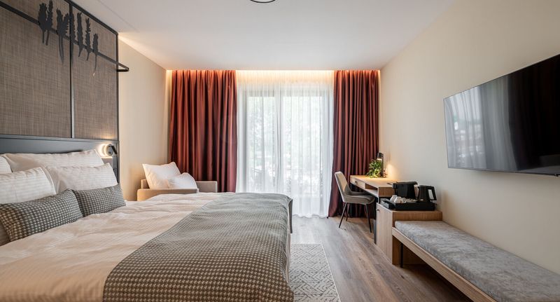 Superior Pokoj s manželskou postelí s panoramou (s možností přistýlky) - Malom és Kacsa Boutique Hotel Tata, foto 1