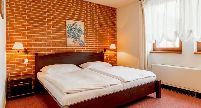 Pokoj s manželskou postelí (s možností přistýlky) - Hotel PURKMISTR Plzeň, foto 6