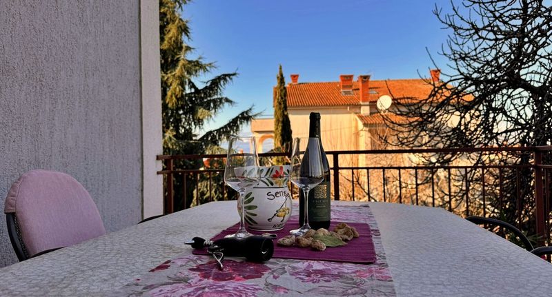 Apartman pro 5 os. se 3 ložnicemi - Apartments Kate in Malinska, foto 1