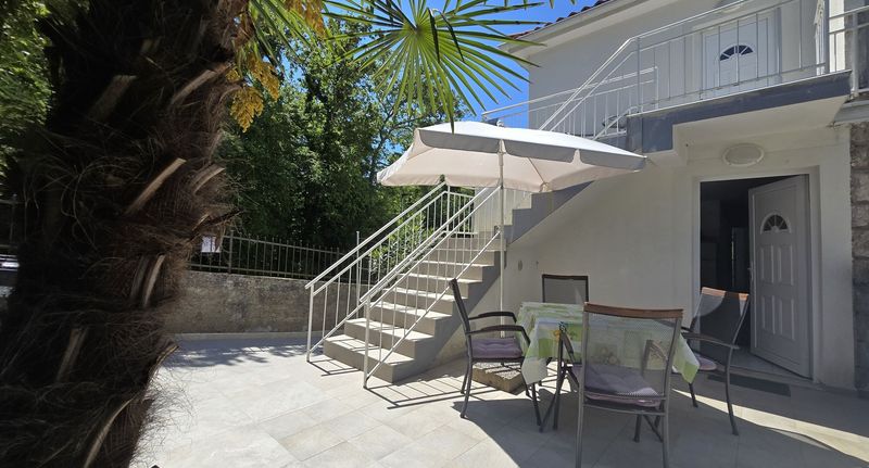 Apartman pro 3 os. se 2 ložnicemi - Apartments Inka Njivice II, foto 1