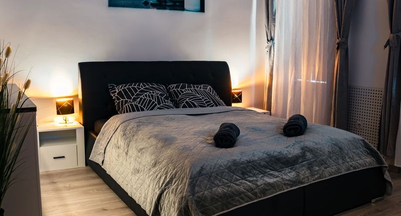 Exclusive Apartman (jako celek) s manželskou postelí přízemní - Corner Apartman Szeged, foto 1