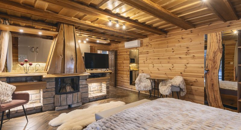 Premium Roubenka (jako celek) s manželskou postelí celý Dům - Gerecse Glamping Tardos, foto 1