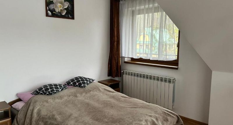 Apartman pro 5 os. se 2 ložnicemi s výhledem na hory v podkroví - Gospodarstwo agroturystyczne Bustrycki Poronin, foto 1