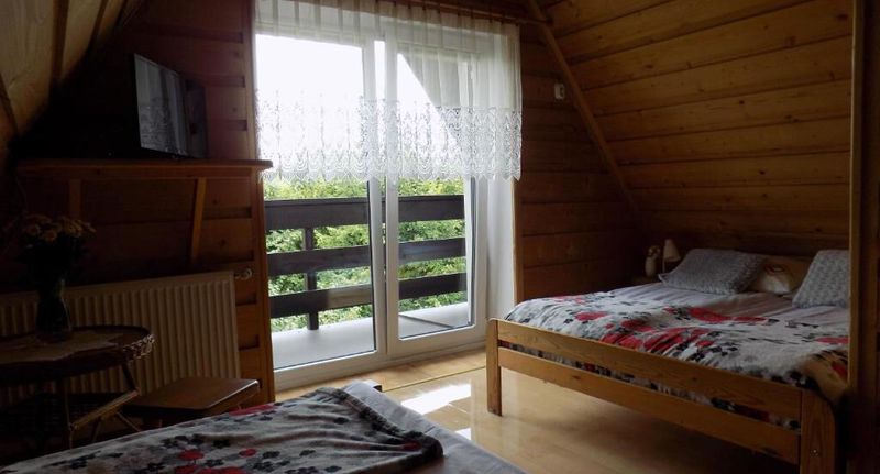 Pokoj pro 4 os. s výhledem na hory v podkroví - Pokoje u Teresy Czarna Góra, foto 1