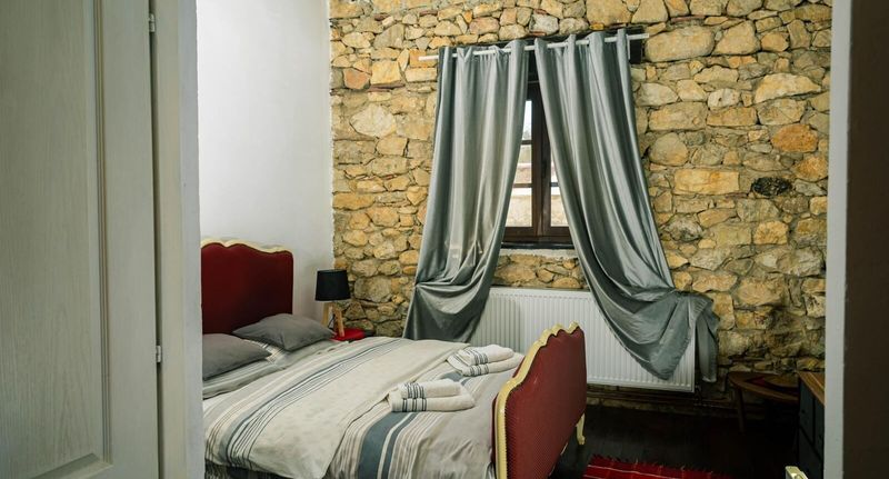 Pokoj se sprchou s manželskou postelí přízemní - Casa Thea Socolari, foto 1
